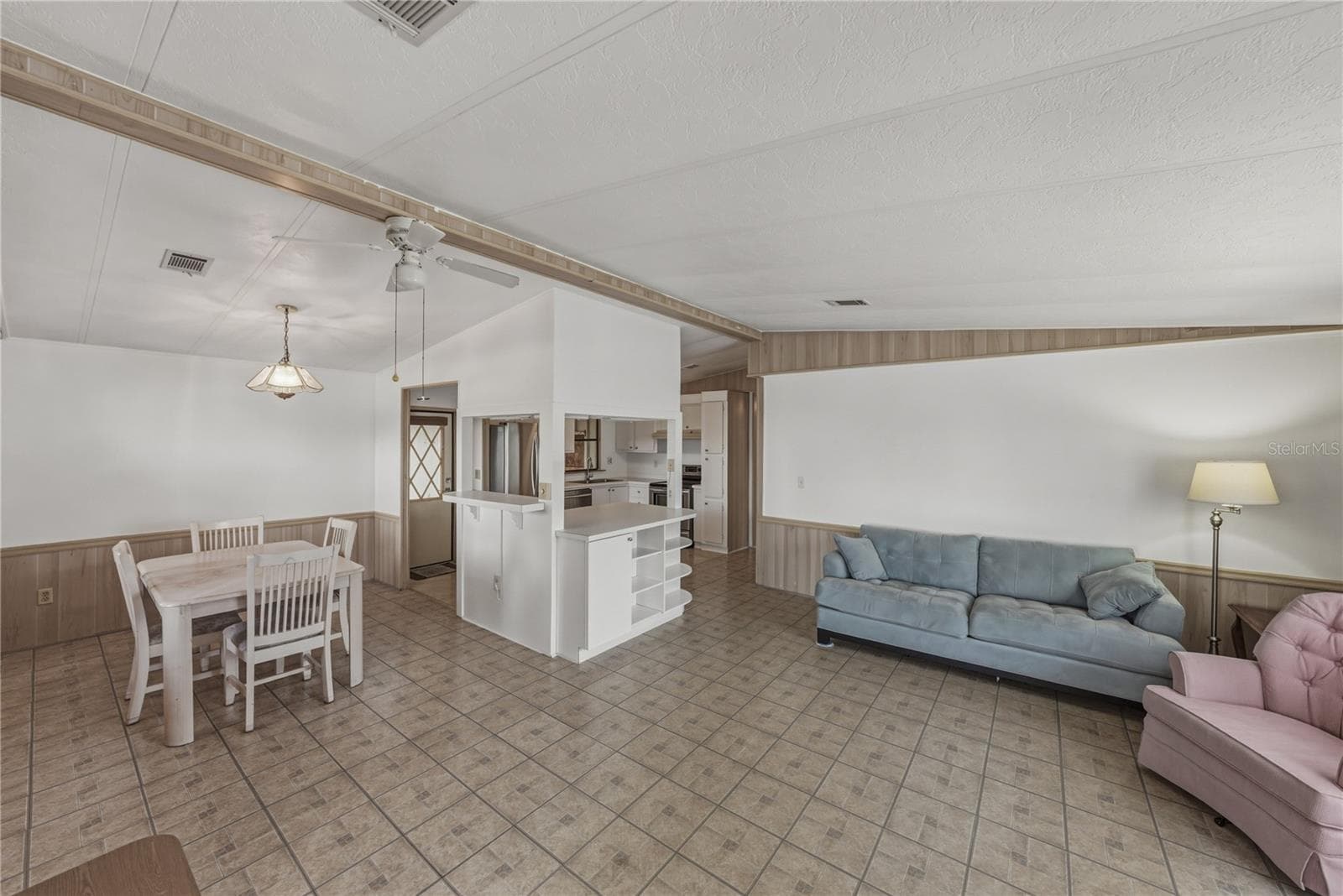 Manufactured Home at 3201 HIDDEN LAKE DR, WESLEY CHAPEL, photo 13 of 58