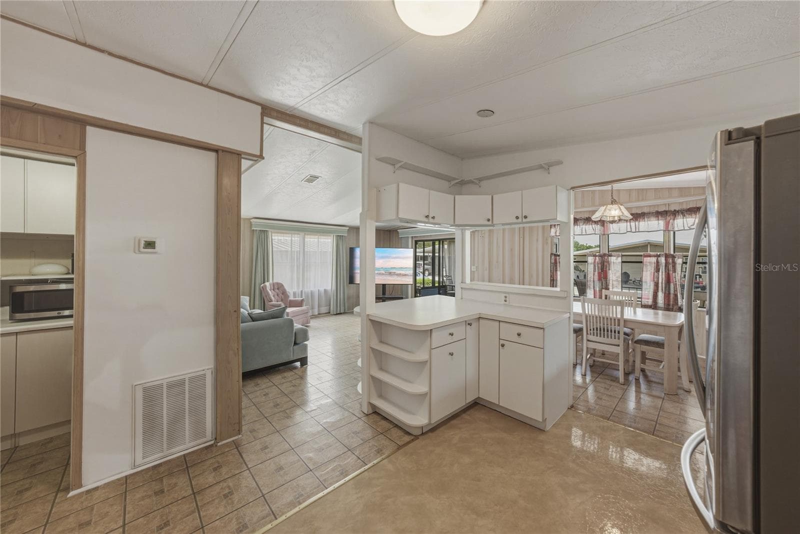 Manufactured Home at 3201 HIDDEN LAKE DR, WESLEY CHAPEL, photo 20 of 58