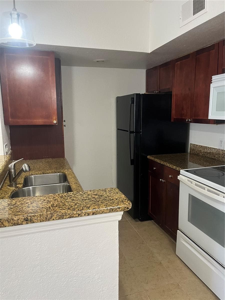 Condominium at 5132 CONROY RD #938, ORLANDO, photo 4 of 20