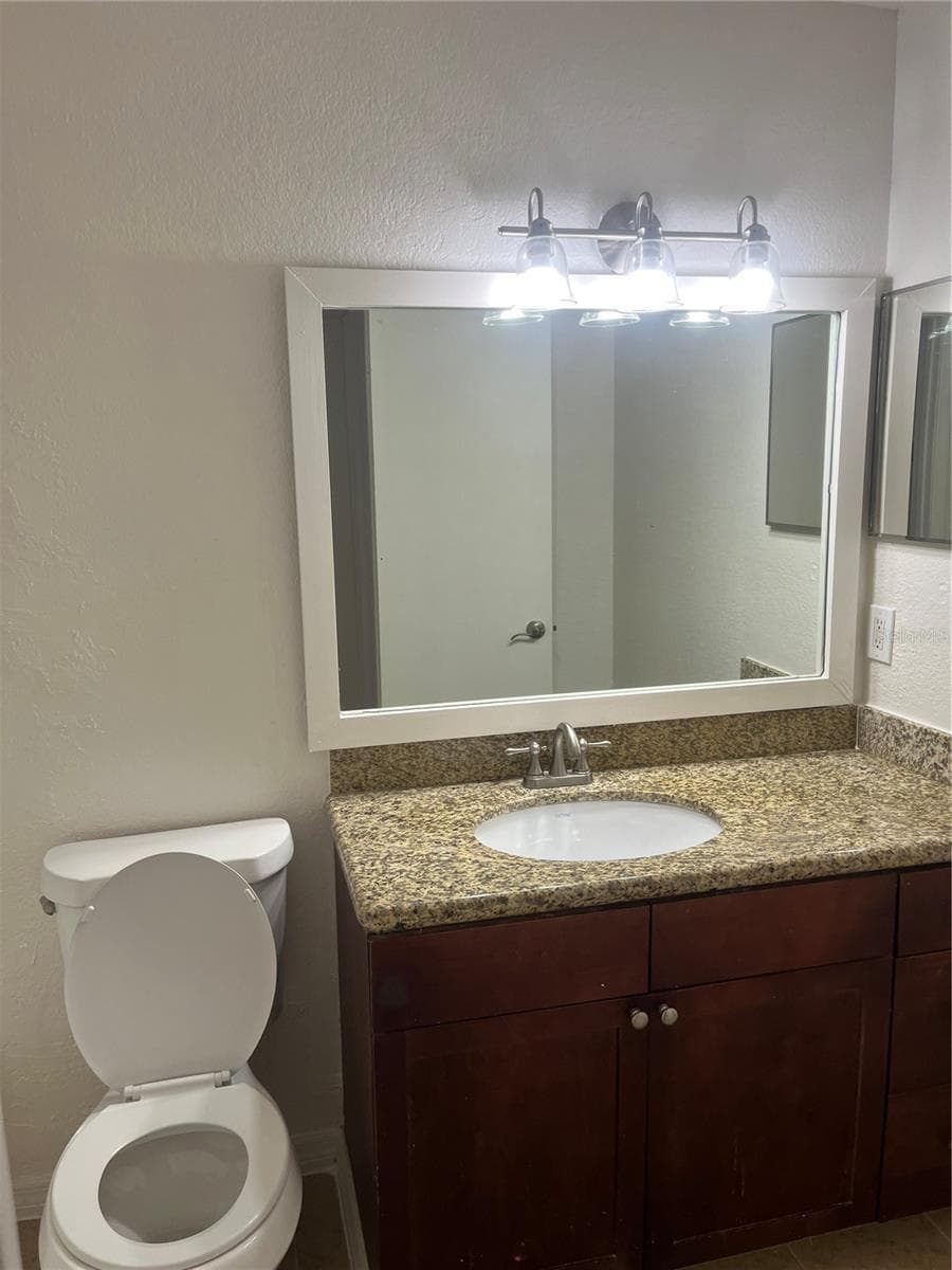 Condominium at 5132 CONROY RD #938, ORLANDO, photo 13 of 20