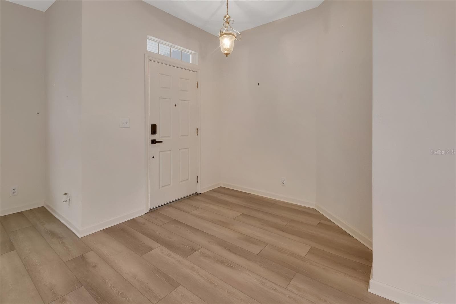 foyer - 525 HERON POINT WAY, DELAND