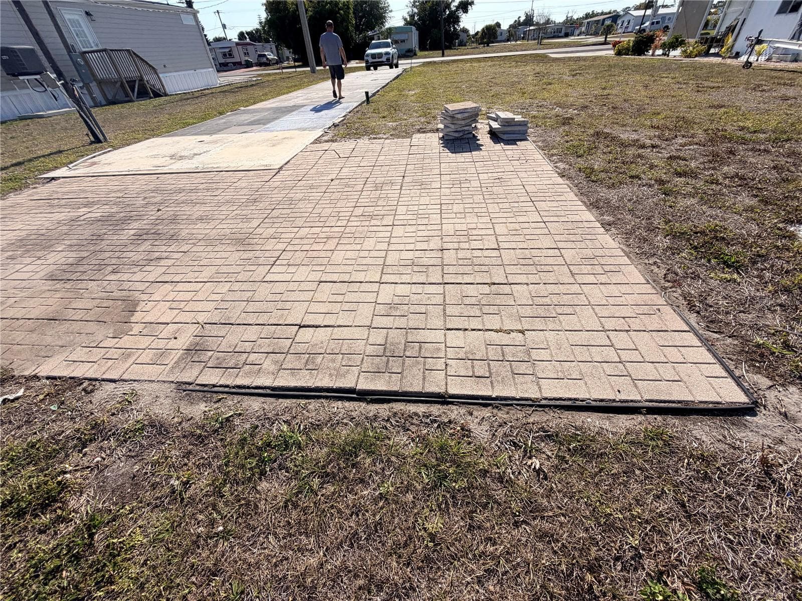 Pavered Pad - 1387 FLAMINGO DR, ENGLEWOOD