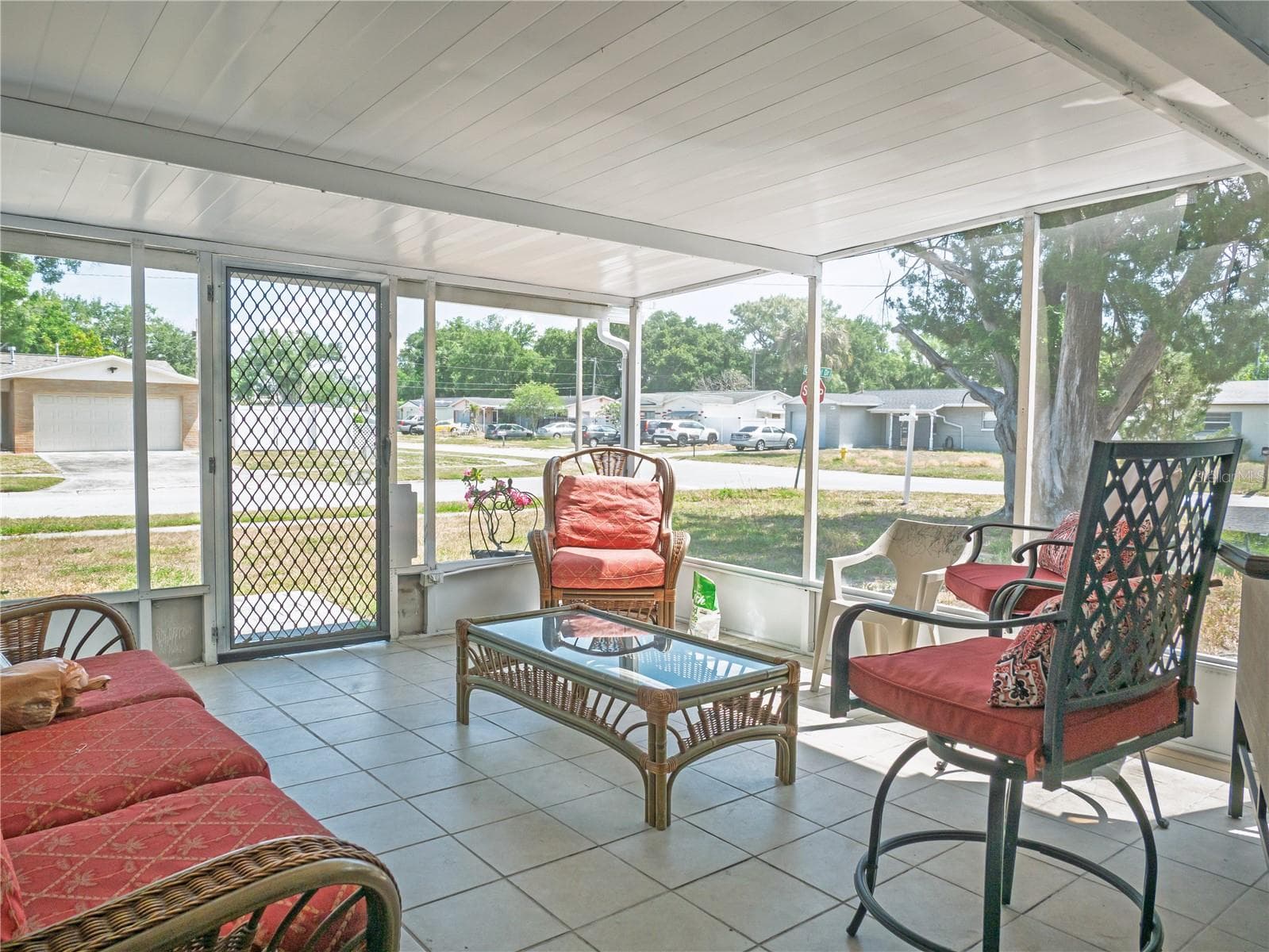 Single Family Residence at 6436 CARDINAL DR, CLEARWATER, photo 2 of 33