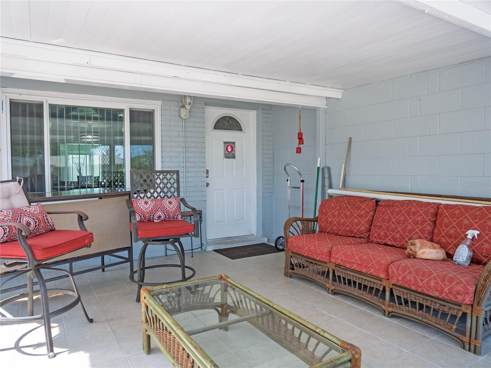 Single Family Residence at 6436 CARDINAL DR, CLEARWATER, photo 3 of 33