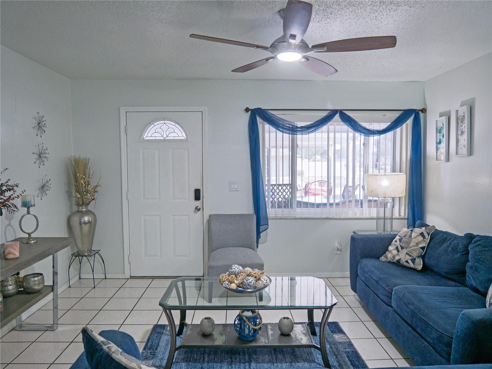Single Family Residence at 6436 CARDINAL DR, CLEARWATER, photo 4 of 33