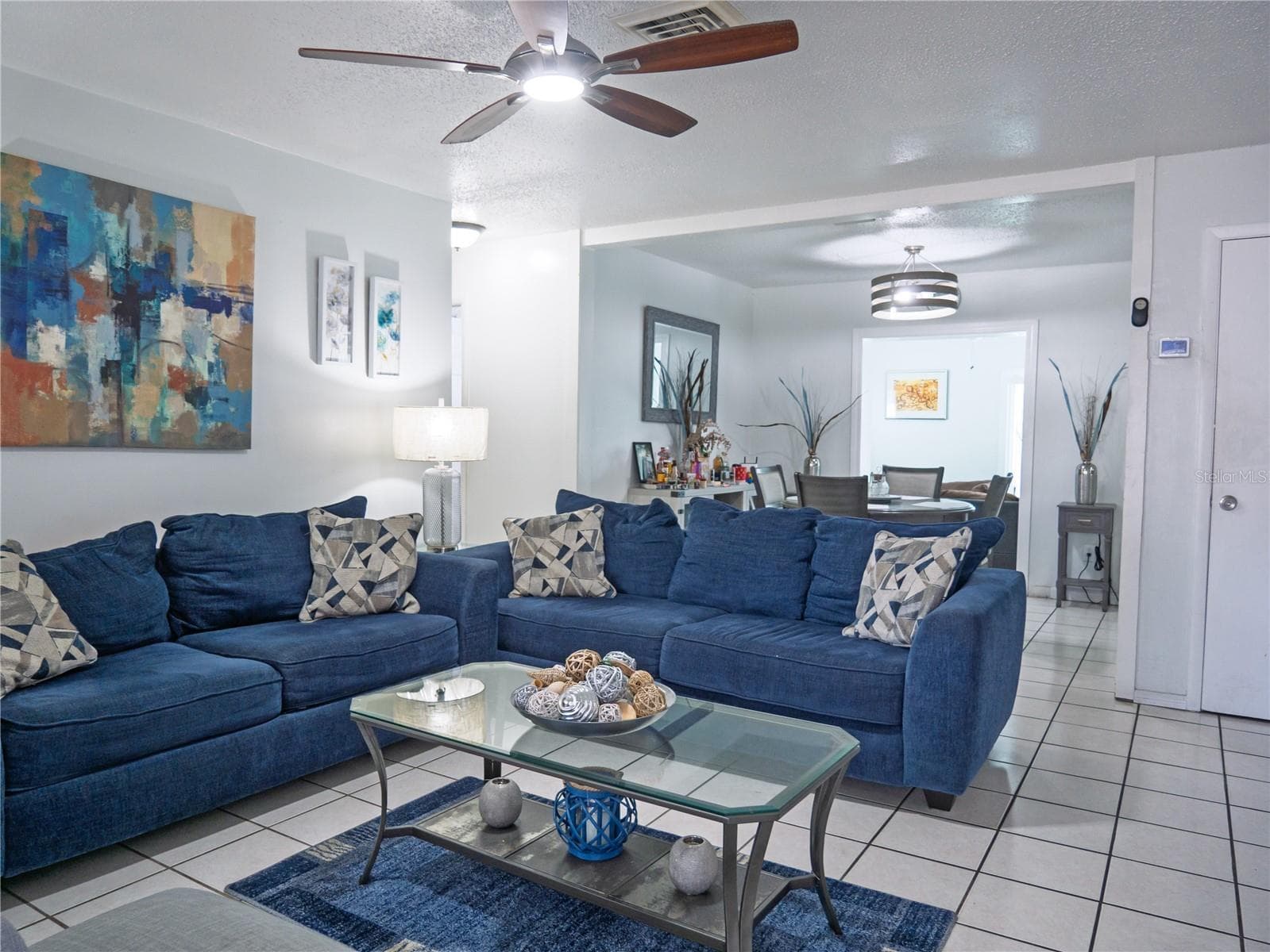 Single Family Residence at 6436 CARDINAL DR, CLEARWATER, photo 7 of 33