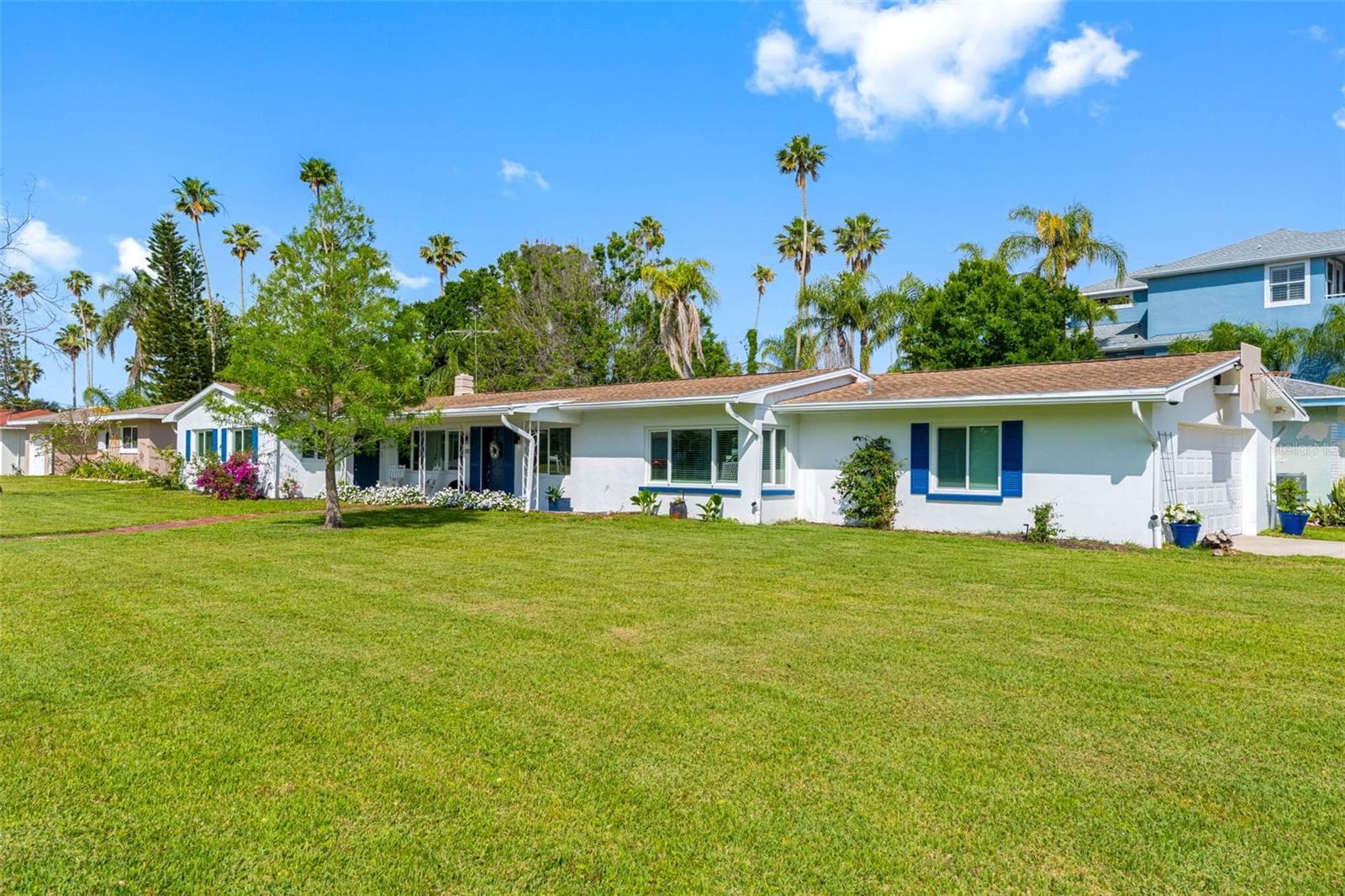 Large corner lot - 1794 SANTA BARBARA DR, DUNEDIN