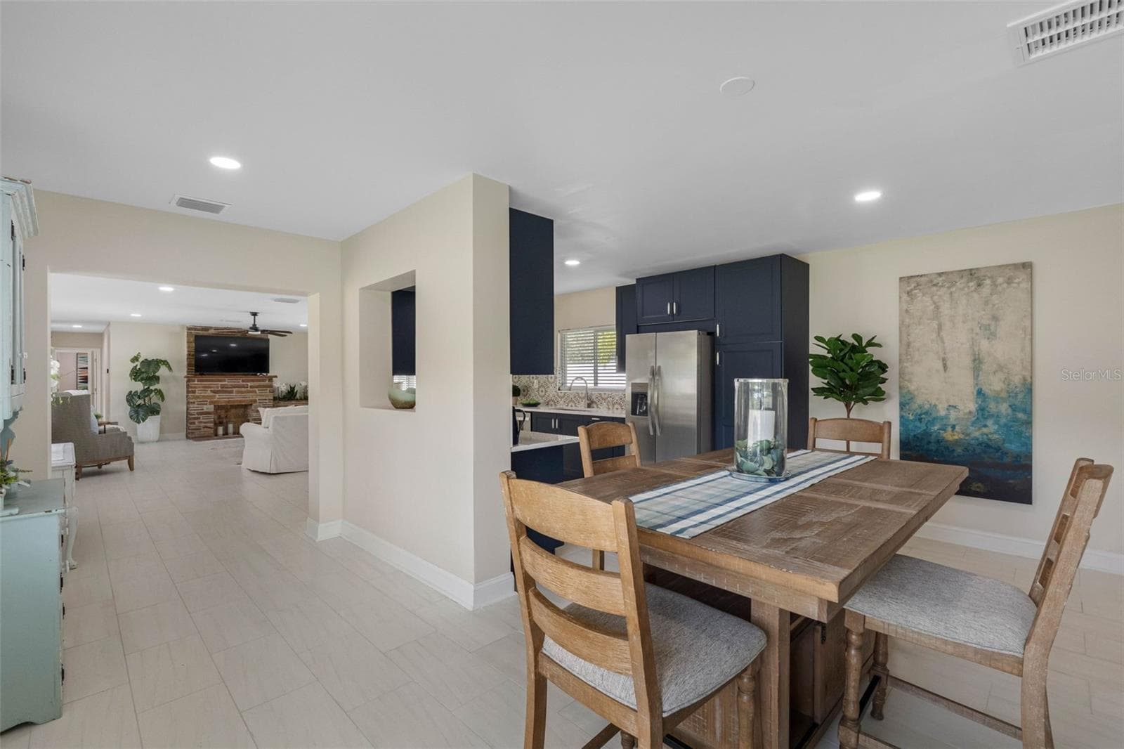 Kitchen dining living area - 1794 SANTA BARBARA DR, DUNEDIN
