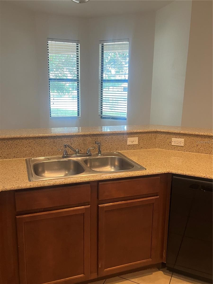 Single Family Residence at 2821 SCENIC LN, KISSIMMEE, photo 8 of 27
