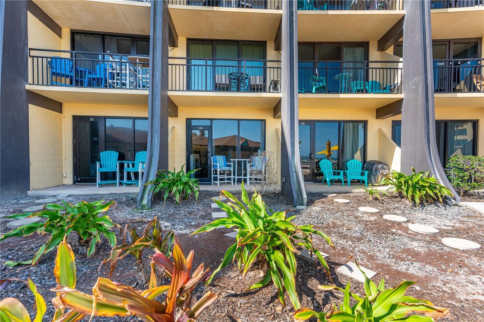 Condo - Hotel at 2301 S ATLANTIC AVE #126, DAYTONA BEACH, photo 16 of 37