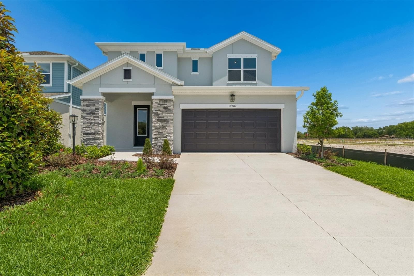 15239 EASTLYN DR