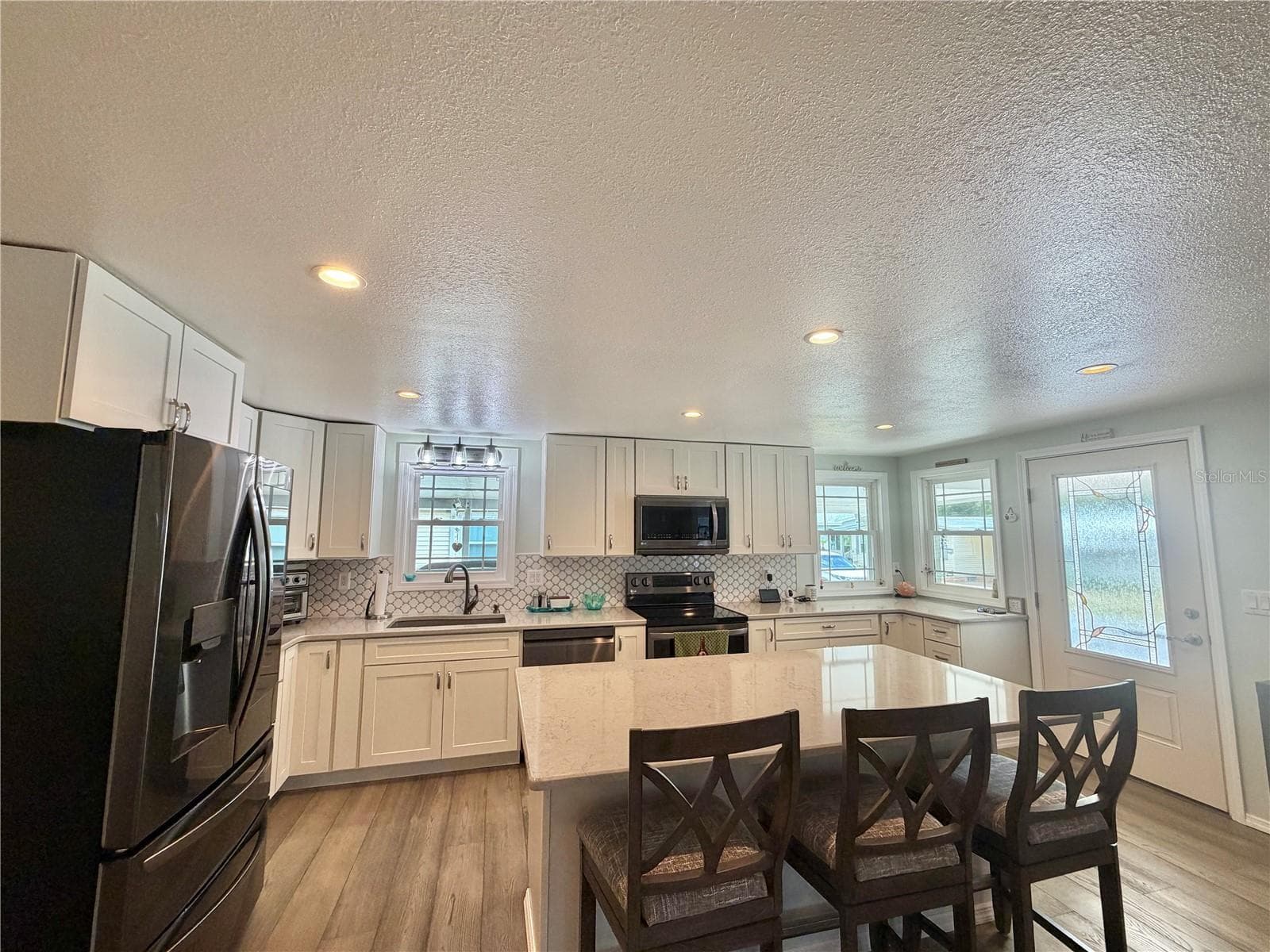 Mobile Home at 121 TAMARISK WAY, LEESBURG, photo 9 of 60