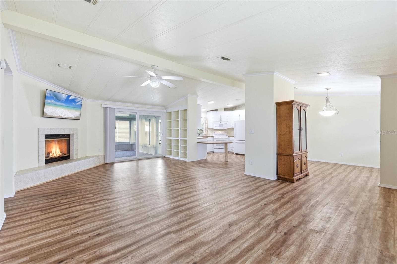 Living Room/Kitchen/Dining Room - 4308 13TH ST E, ELLENTON