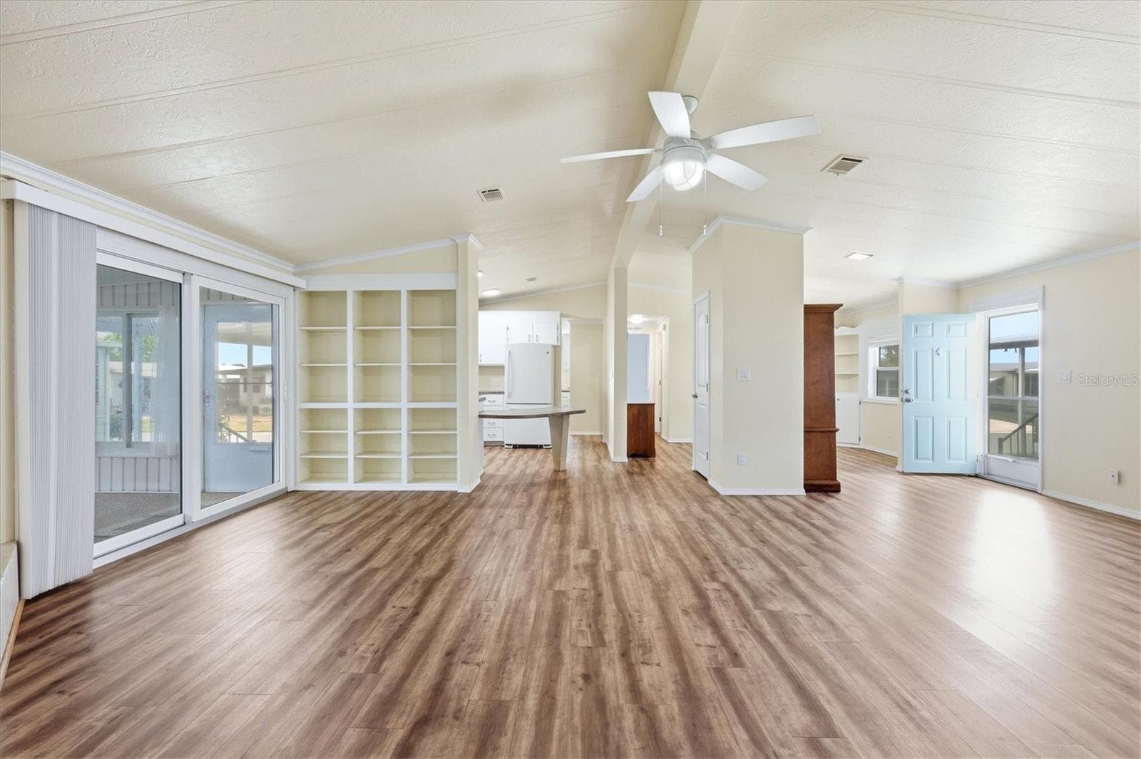 Living Room, Kitchen, Dining Room - 4308 13TH ST E, ELLENTON