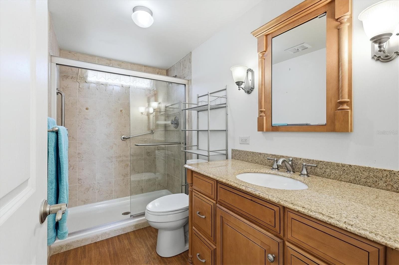 Second Bathroom - 4308 13TH ST E, ELLENTON