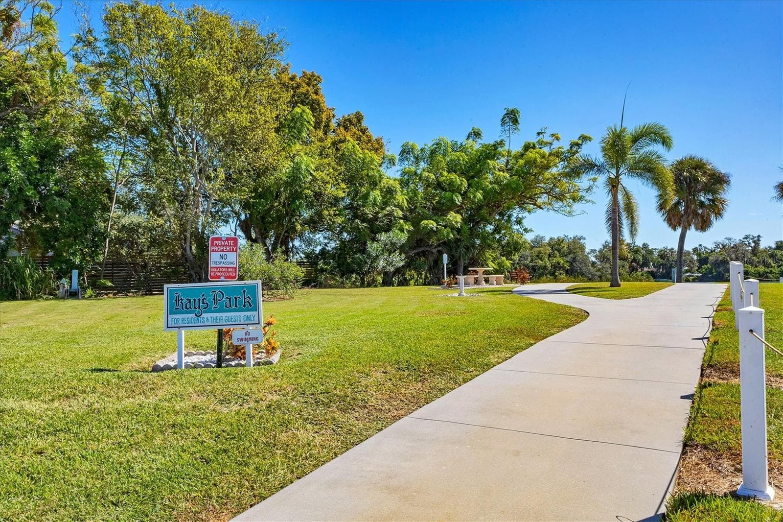 Kays Park on Nature Lake - 4308 13TH ST E, ELLENTON