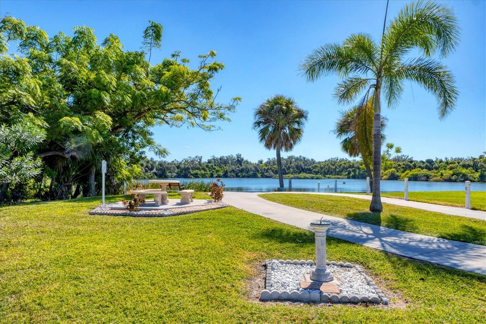Kays Park on Nature Lake - 4308 13TH ST E, ELLENTON