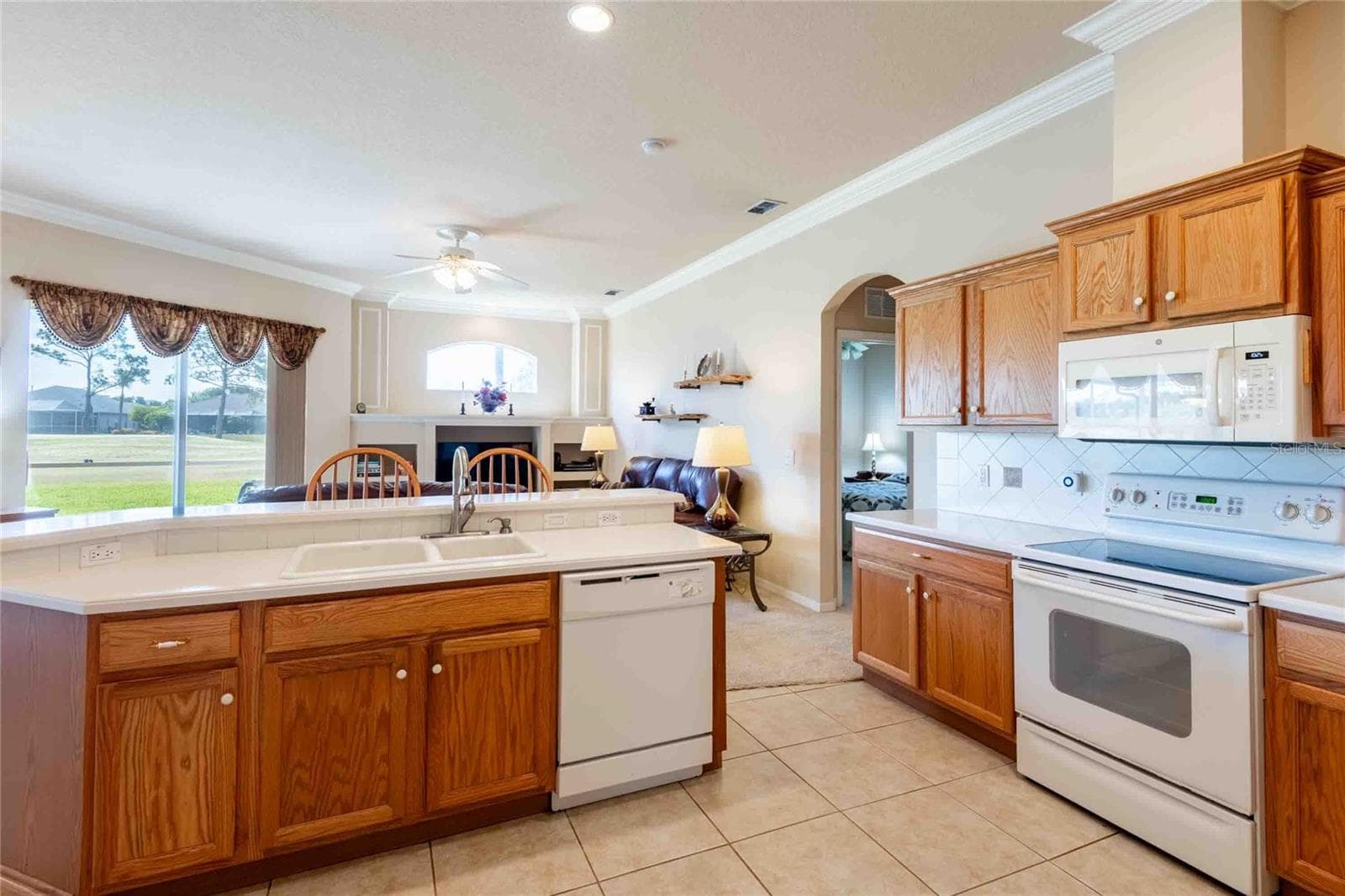 Single Family Residence at 7425 MELOGOLD CIR, LAND O LAKES, photo 7 of 51