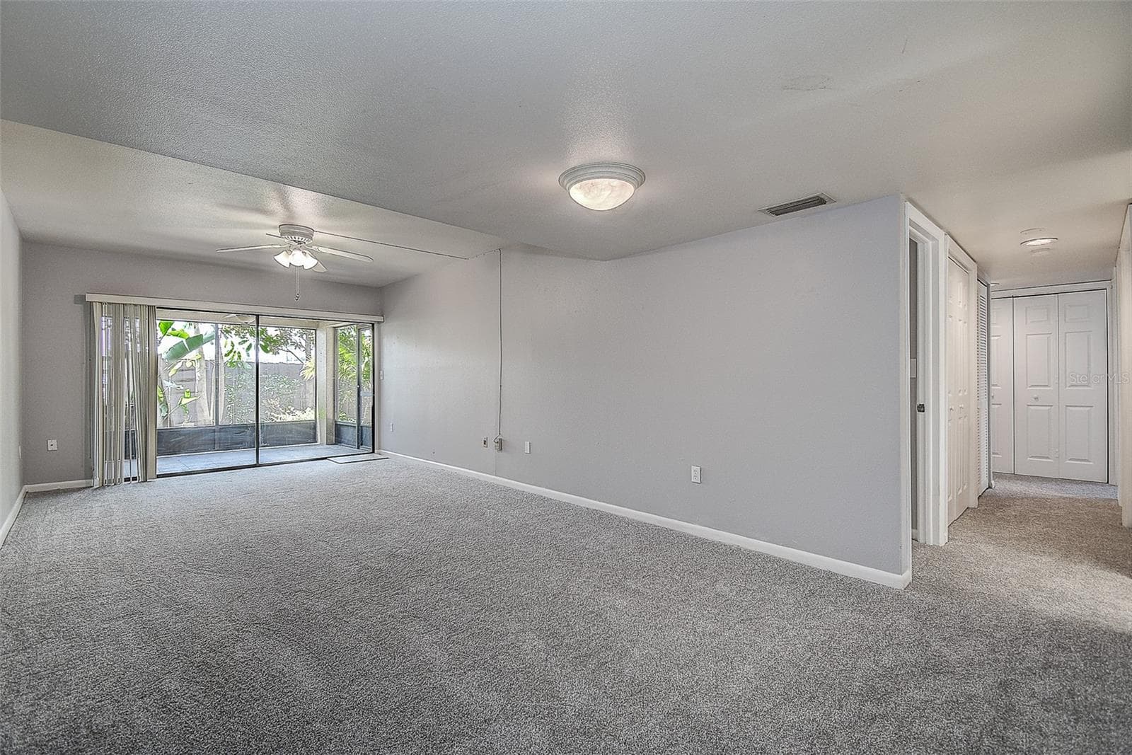 Condominium at 860 S VILLAGE DR N #106, ST PETERSBURG, photo 2 of 47