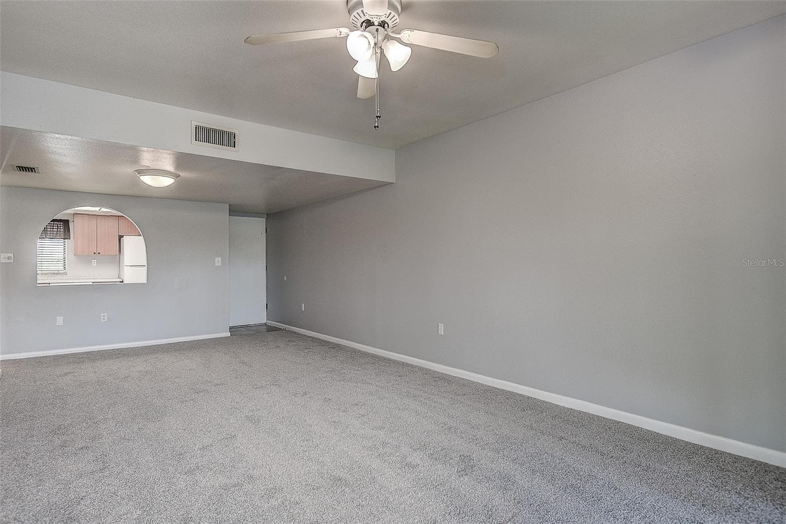 Condominium at 860 S VILLAGE DR N #106, ST PETERSBURG, photo 5 of 47