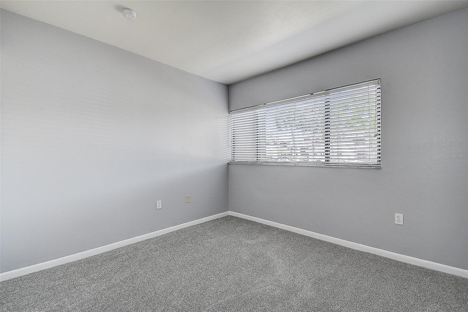 Condominium at 860 S VILLAGE DR N #106, ST PETERSBURG, photo 23 of 47