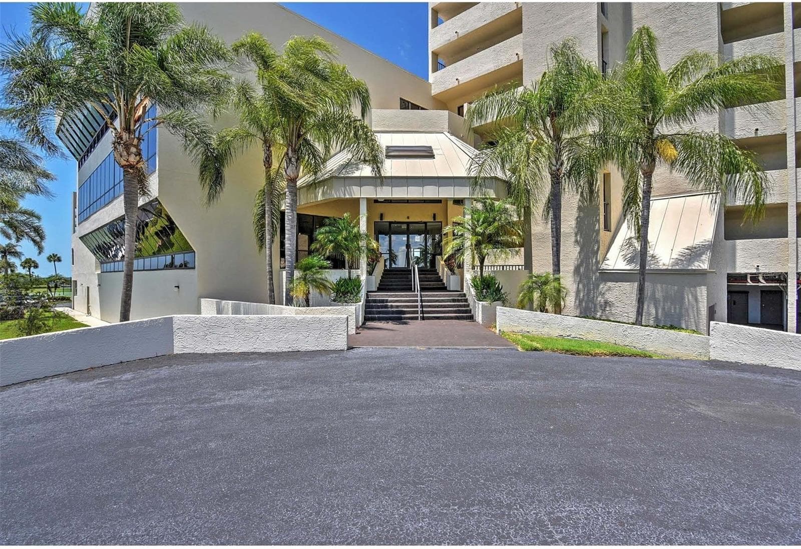 Condominium at 5915 SEA RANCH DR #310, HUDSON, photo 2 of 25