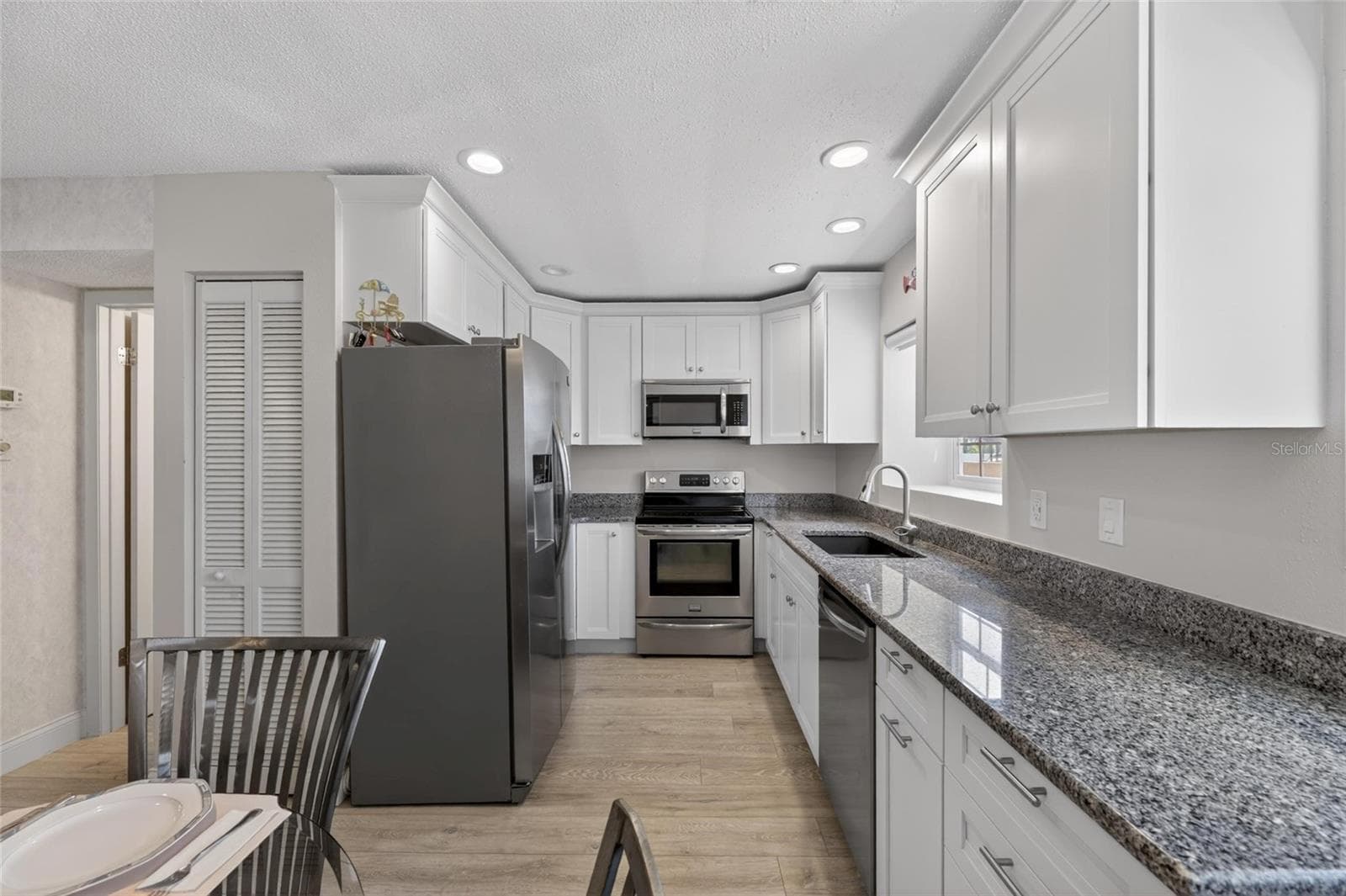 Kitchen - 17960 GULF BLVD #108, REDINGTON SHORES