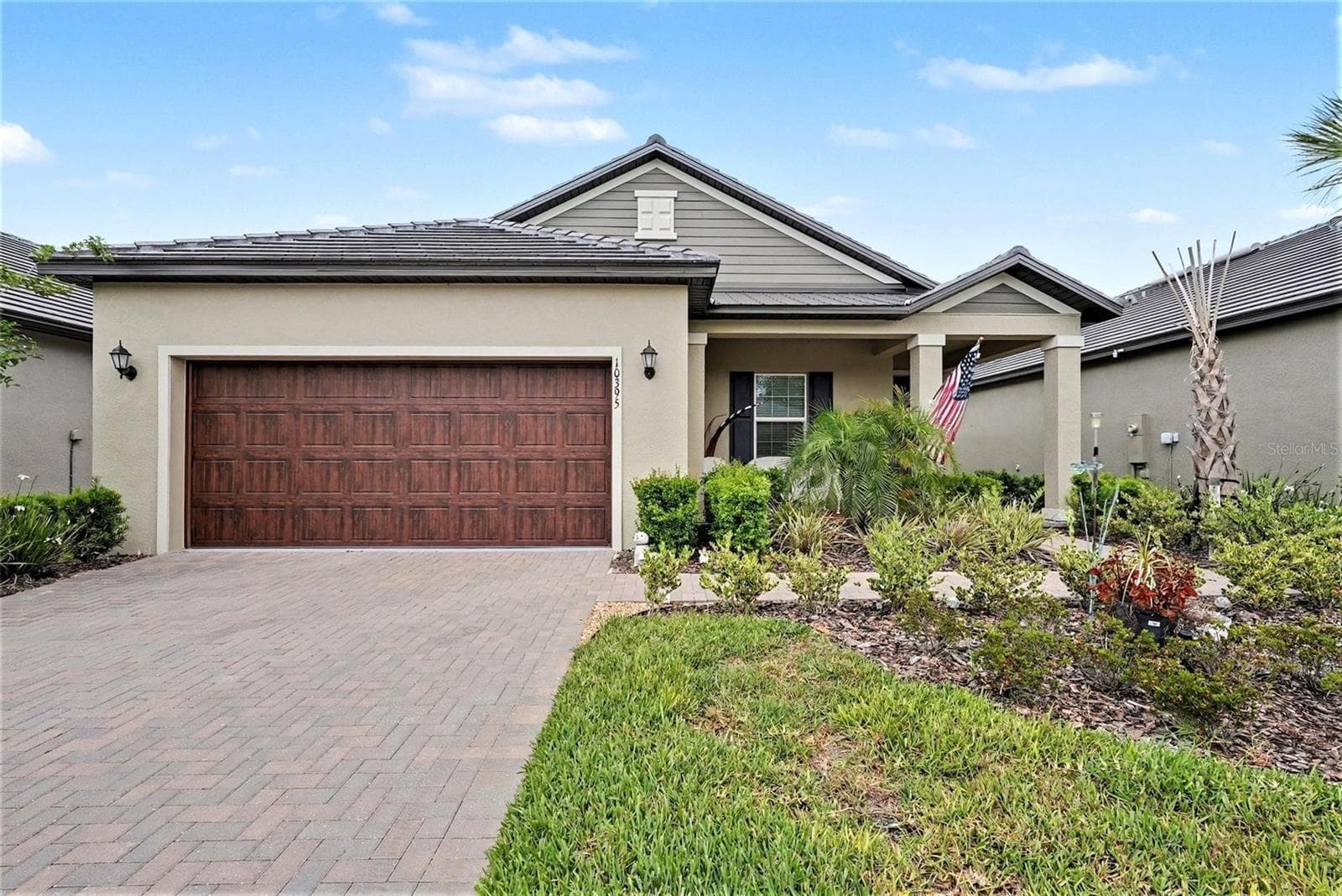 10395 BANYAN BREEZE BLVD