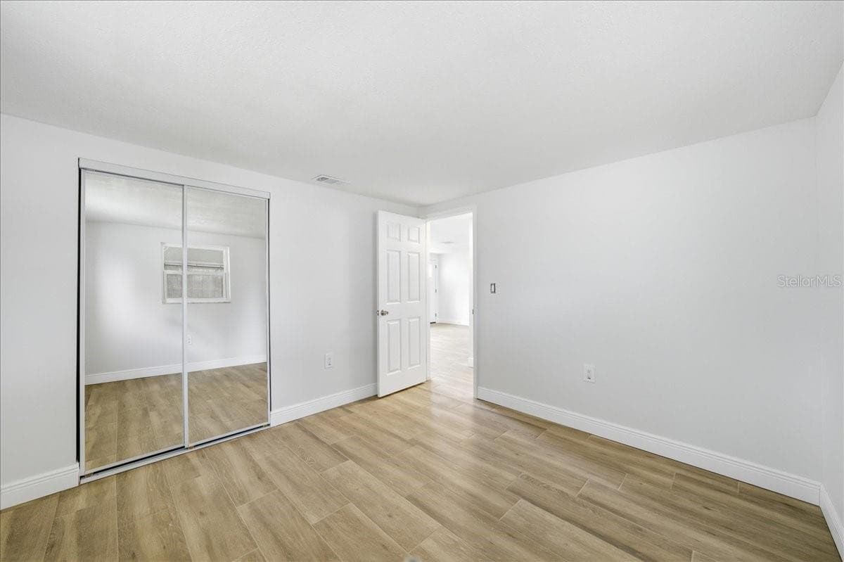 Single Family Residence at 13902 BARNARD AVE, HUDSON, photo 15 of 33