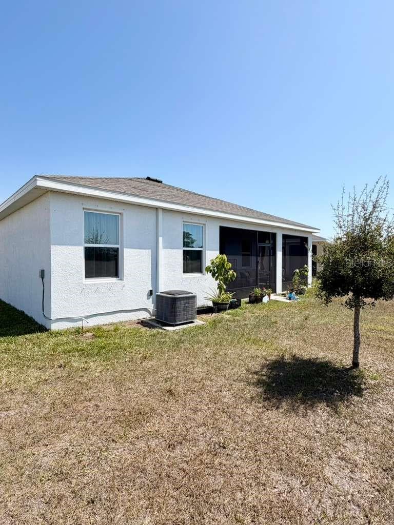 Single Family Residence at 5452 FLINT HILLS DR, WIMAUMA, photo 5 of 46