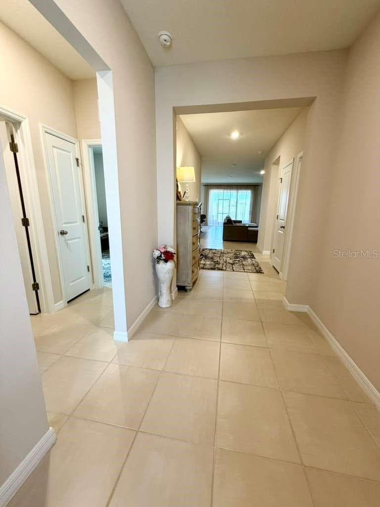 Single Family Residence at 5452 FLINT HILLS DR, WIMAUMA, photo 7 of 46