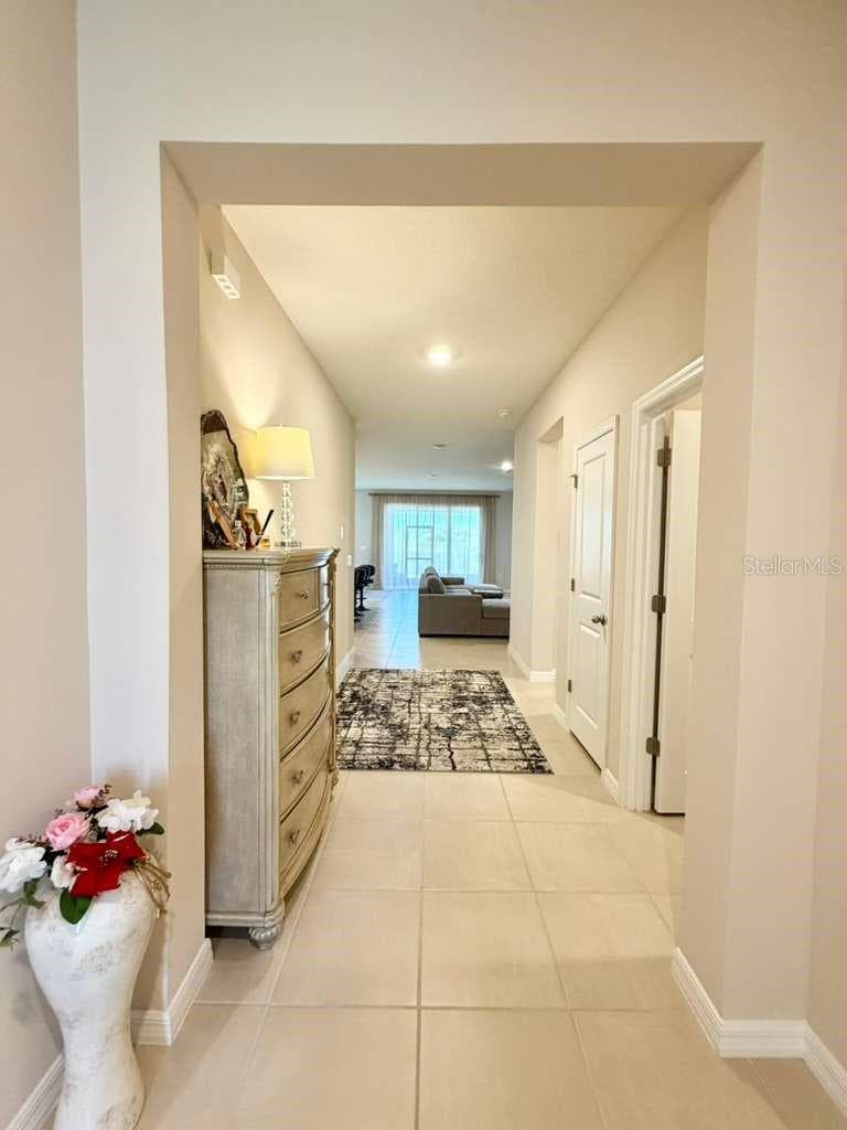 Single Family Residence at 5452 FLINT HILLS DR, WIMAUMA, photo 8 of 46