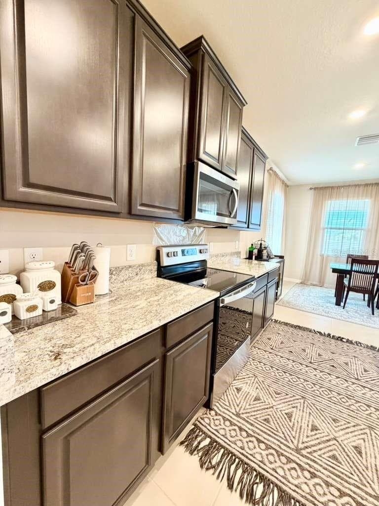 Single Family Residence at 5452 FLINT HILLS DR, WIMAUMA, photo 16 of 46