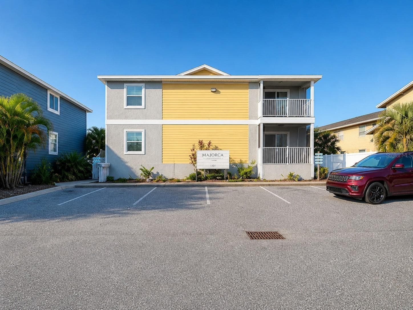1013 APOLLO BEACH BLVD #202