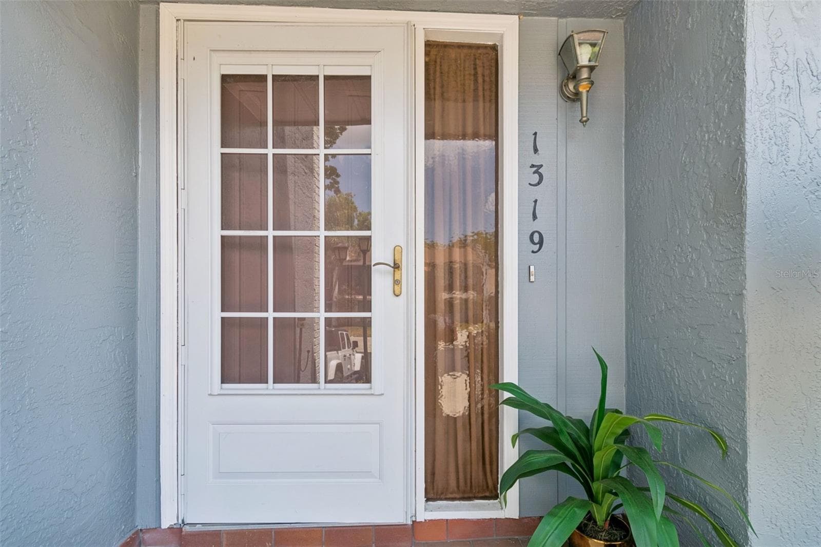 Townhouse at 1319 ABBEY CRESCENT LN, CLEARWATER, photo 3 of 52