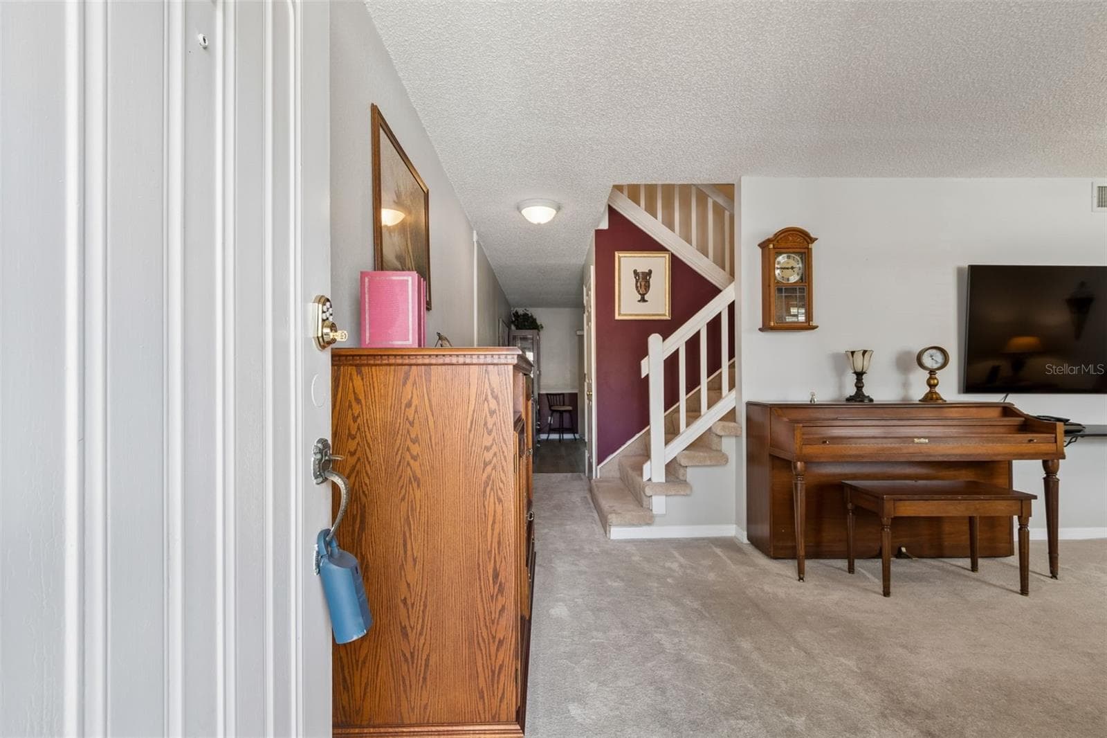 Townhouse at 1319 ABBEY CRESCENT LN, CLEARWATER, photo 6 of 52