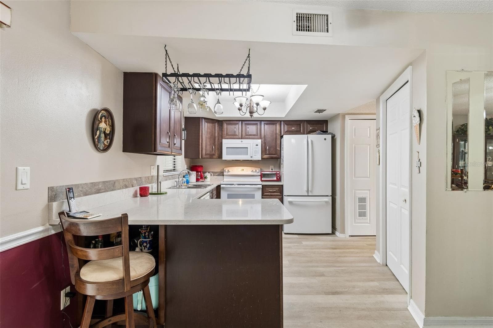 Townhouse at 1319 ABBEY CRESCENT LN, CLEARWATER, photo 14 of 52