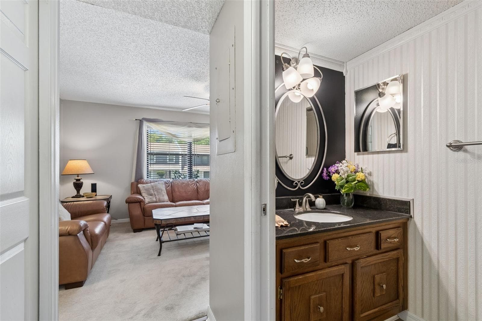 Townhouse at 1319 ABBEY CRESCENT LN, CLEARWATER, photo 19 of 52