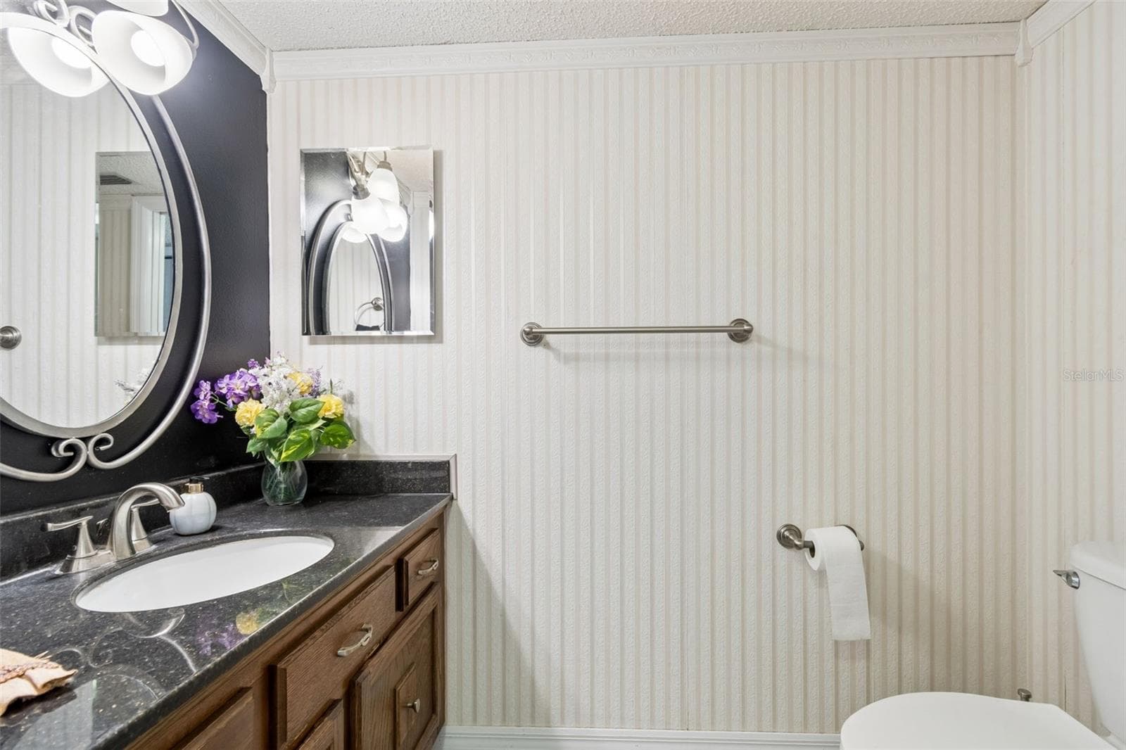 Townhouse at 1319 ABBEY CRESCENT LN, CLEARWATER, photo 24 of 52
