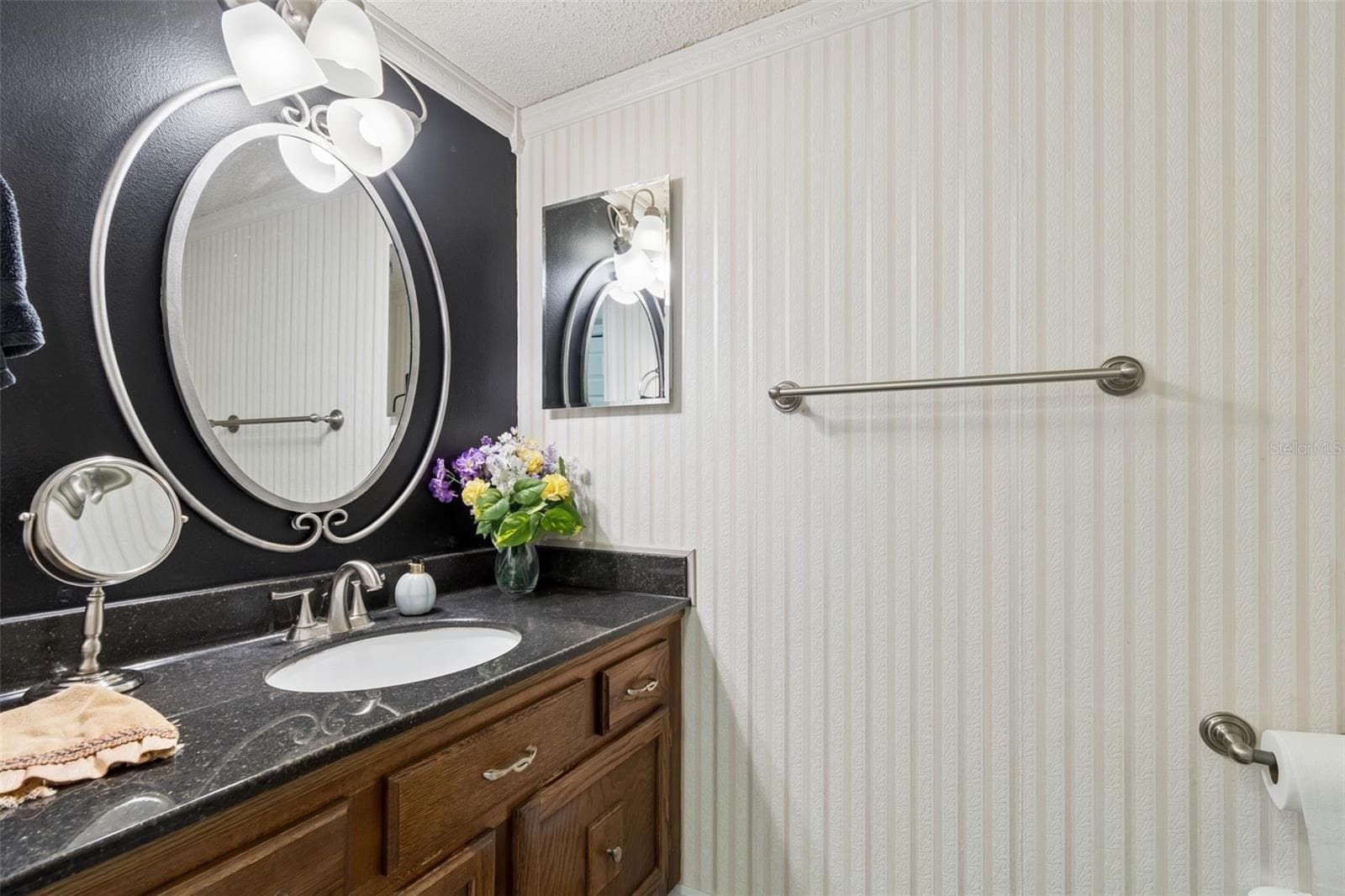 Townhouse at 1319 ABBEY CRESCENT LN, CLEARWATER, photo 26 of 52