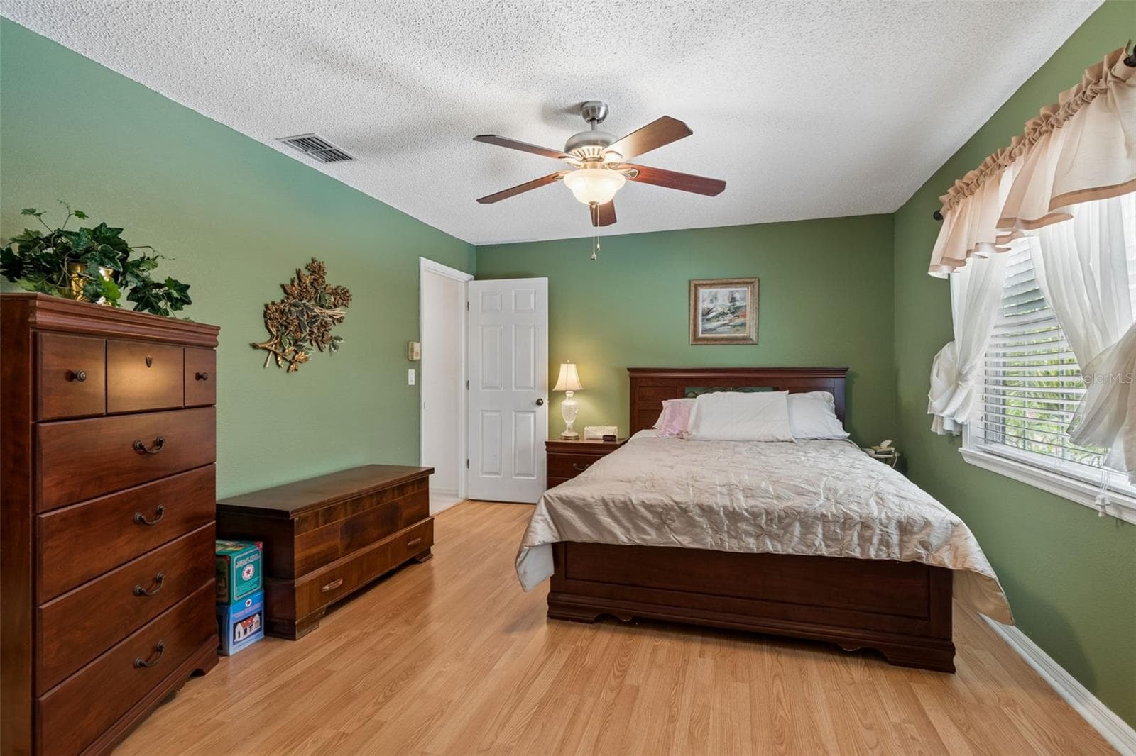Townhouse at 1319 ABBEY CRESCENT LN, CLEARWATER, photo 39 of 52