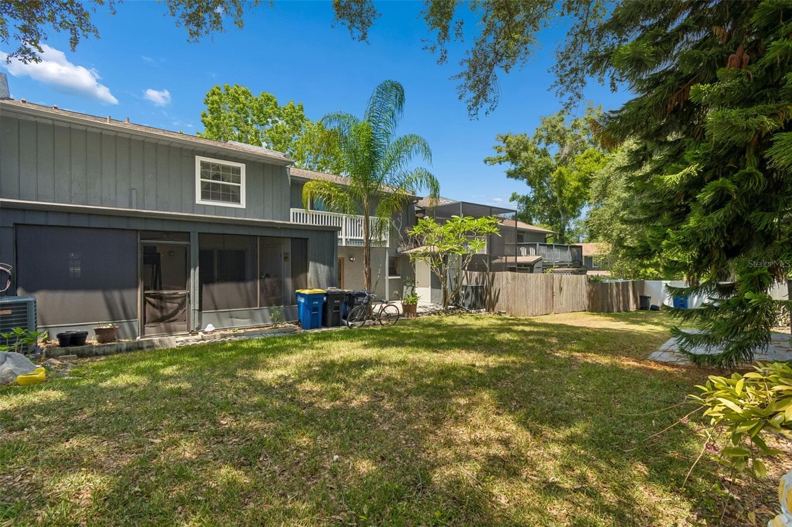 Townhouse at 1319 ABBEY CRESCENT LN, CLEARWATER, photo 51 of 52
