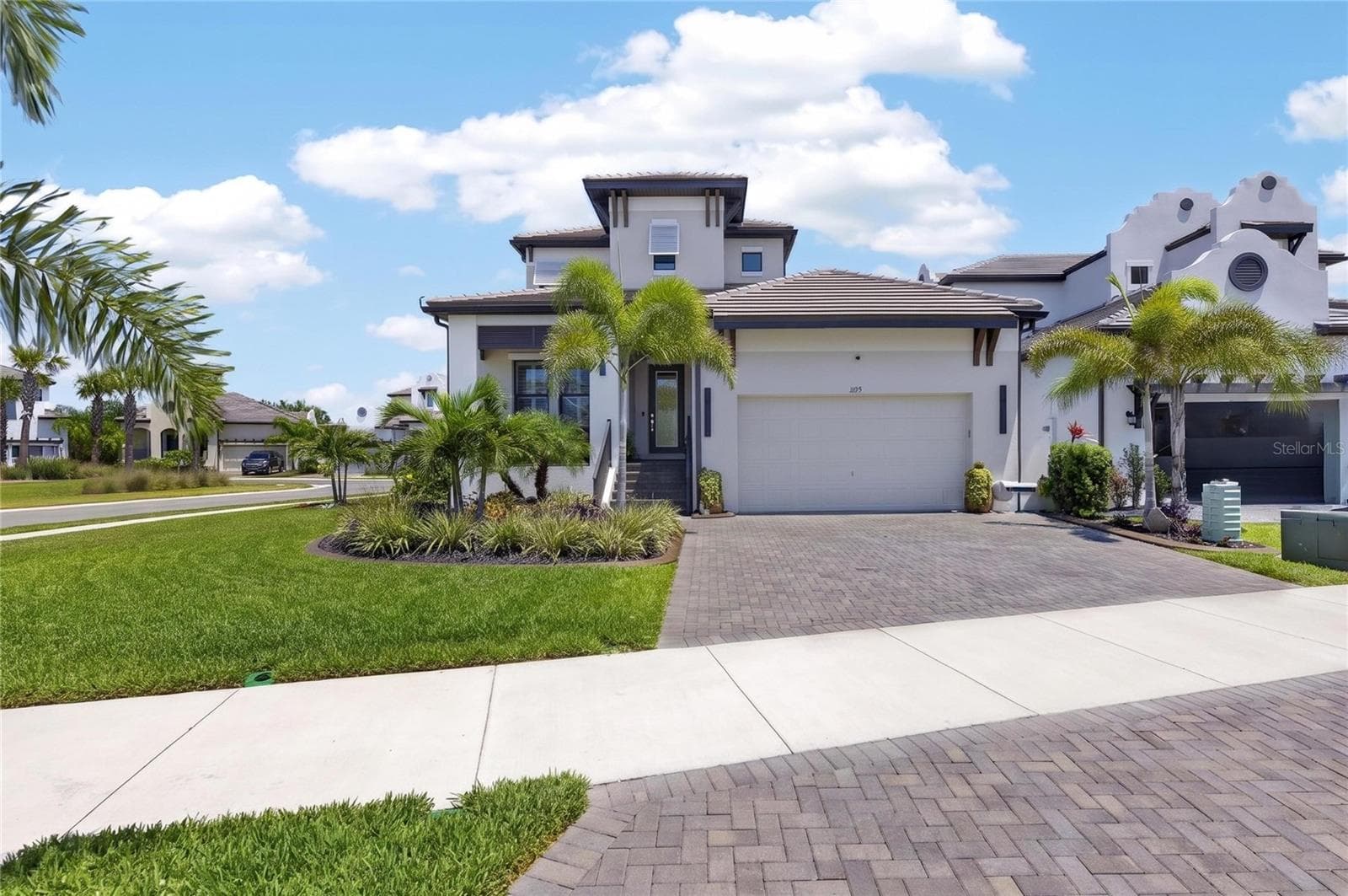 Single Family Residence at 1075 SEAGRAPE DR, RUSKIN, photo 2 of 101