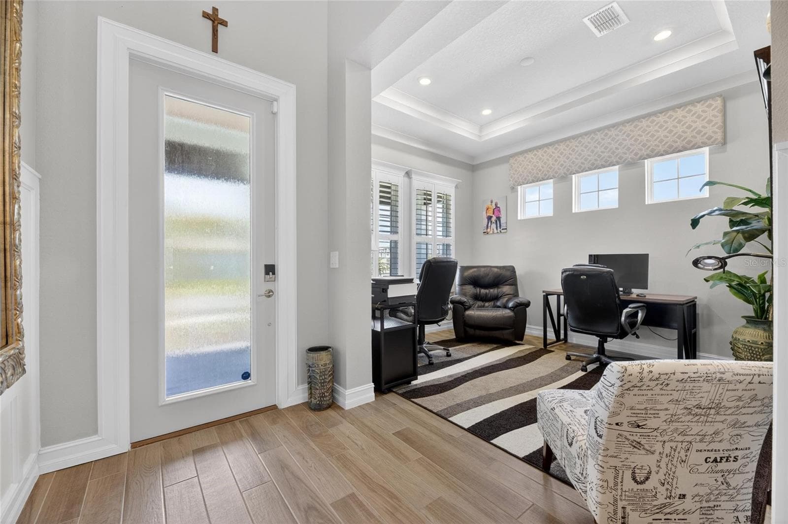 Single Family Residence at 1075 SEAGRAPE DR, RUSKIN, photo 10 of 101