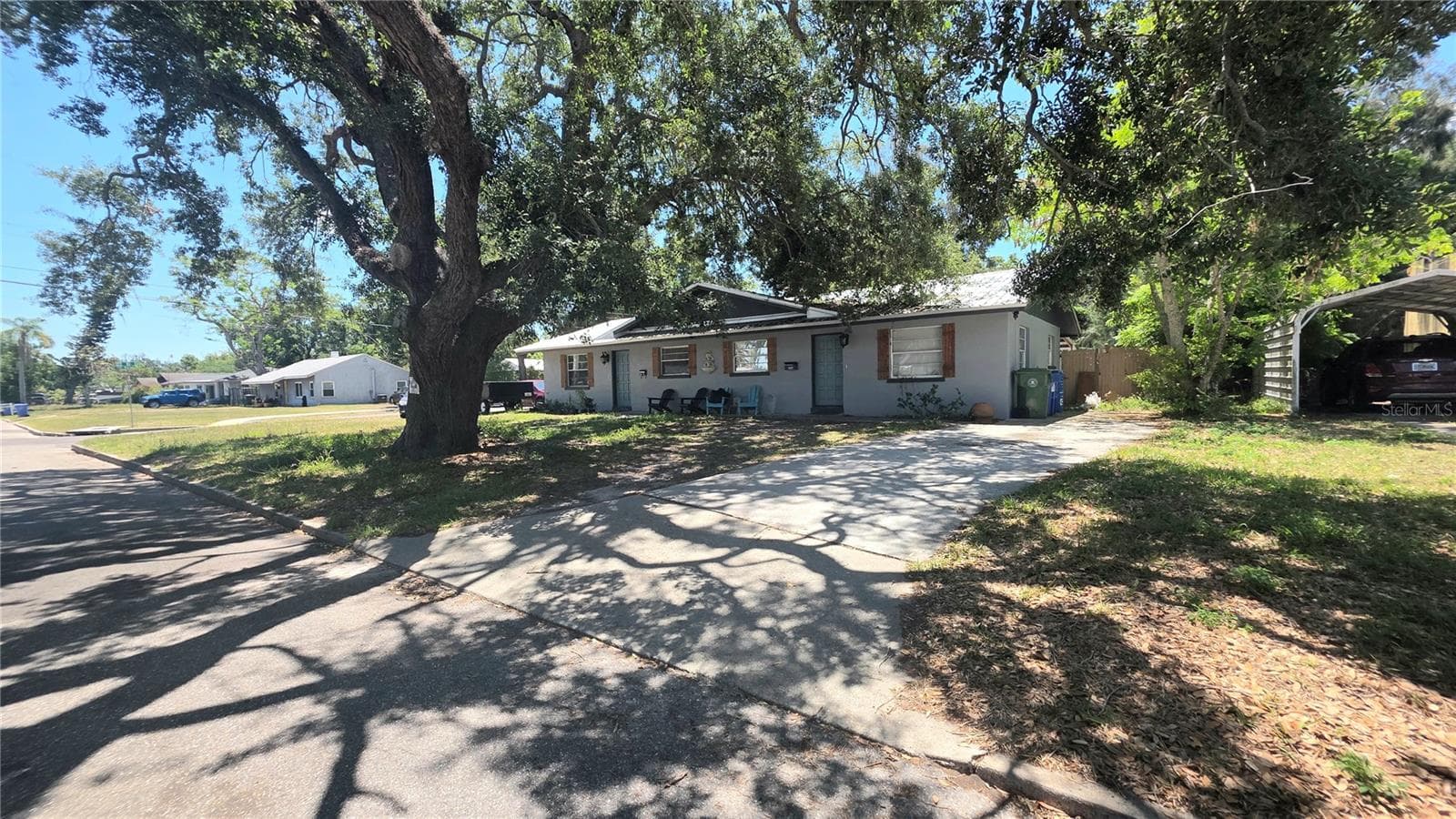 Duplex at 2126 2ND AVE E, BRADENTON, photo 3 of 3