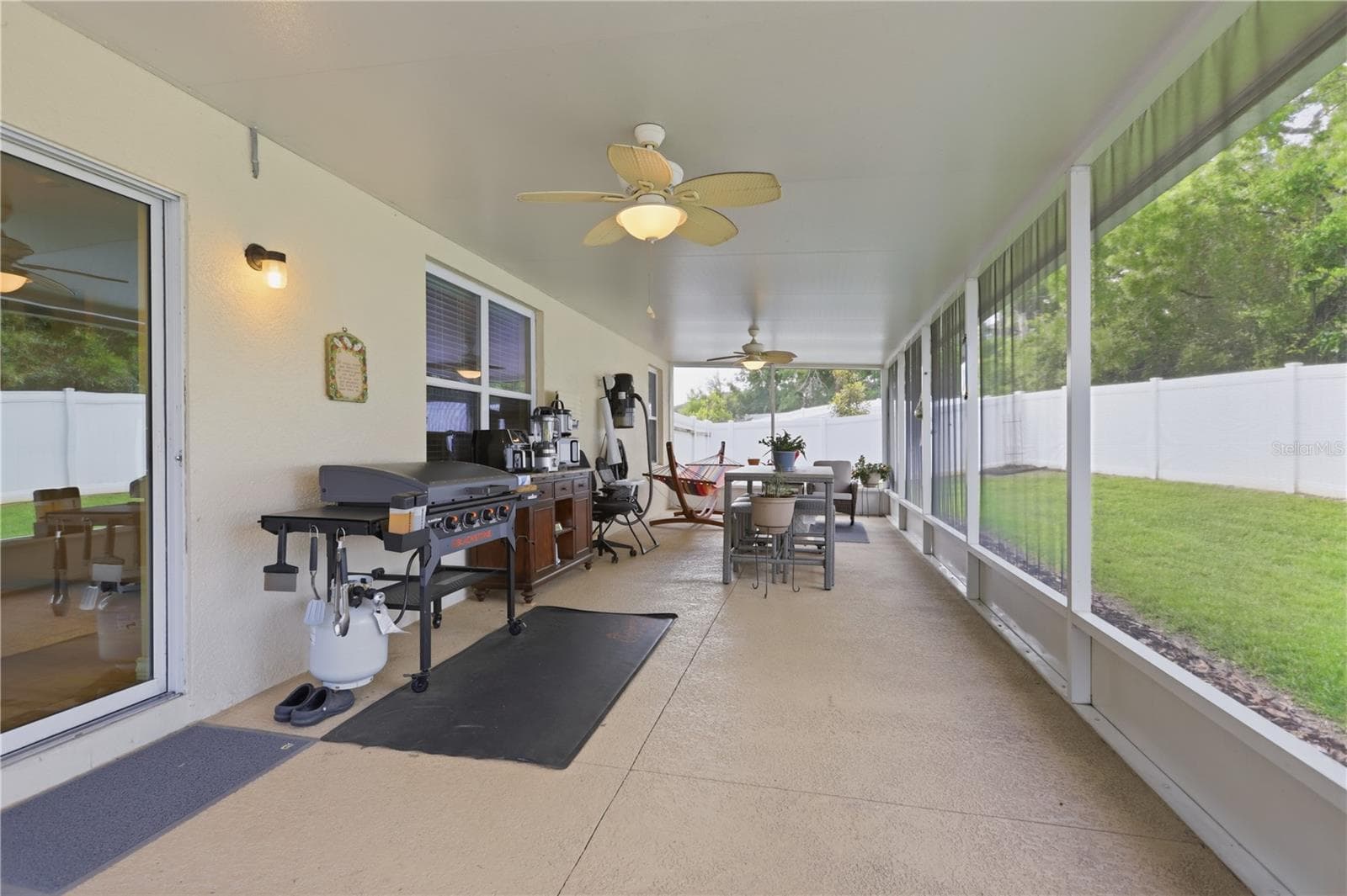 Single Family Residence at 831 OAK HOLLOW LOOP, DELAND, photo 47 of 59