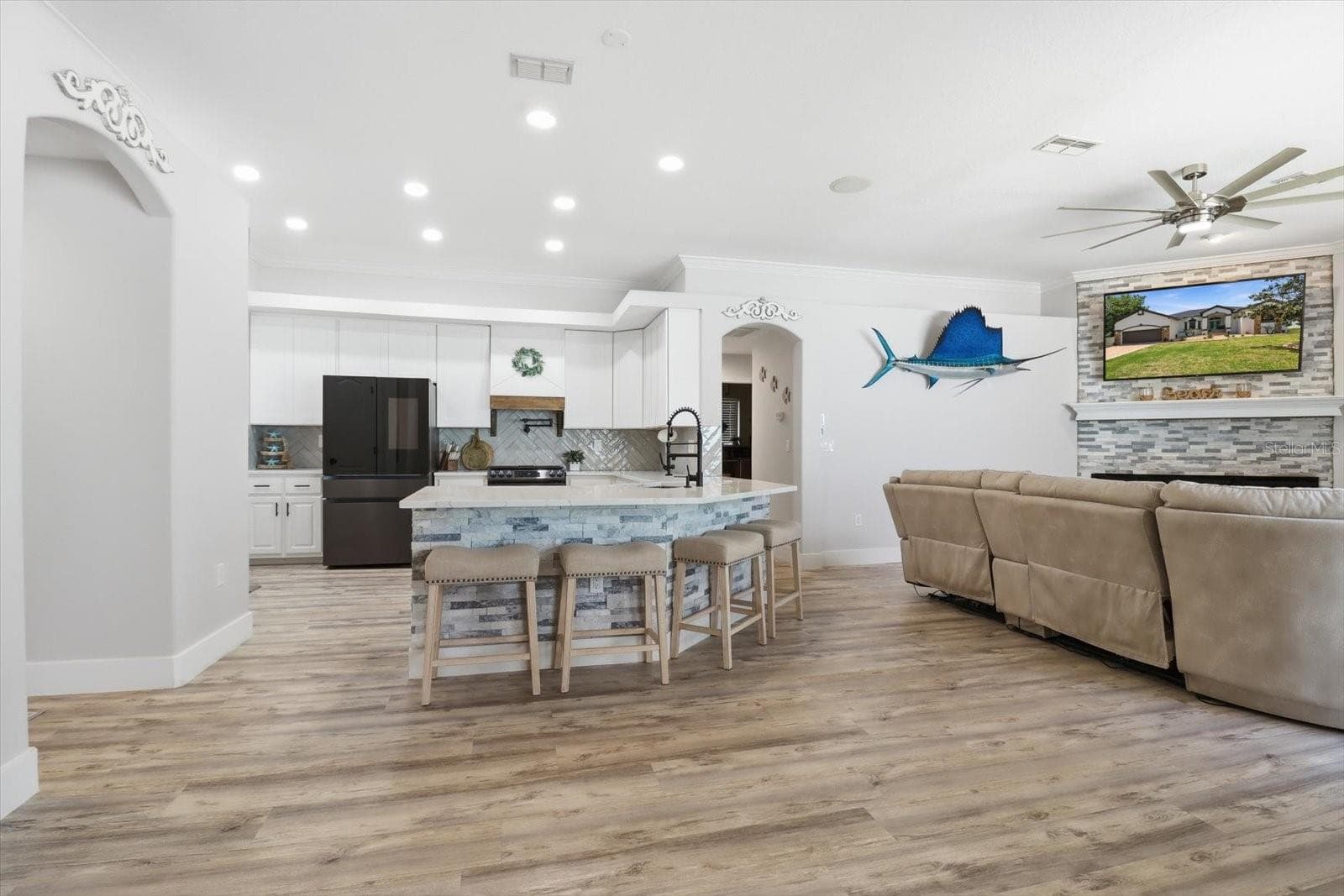 Single Family Residence at 11870 W WATERWAY DR, HOMOSASSA, photo 17 of 54