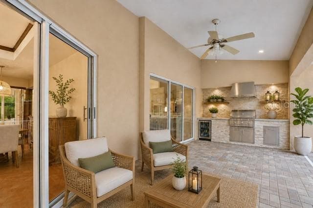 Staged Outdoor Kitchen and Lanai - 340 E SAVOY ST, LECANTO