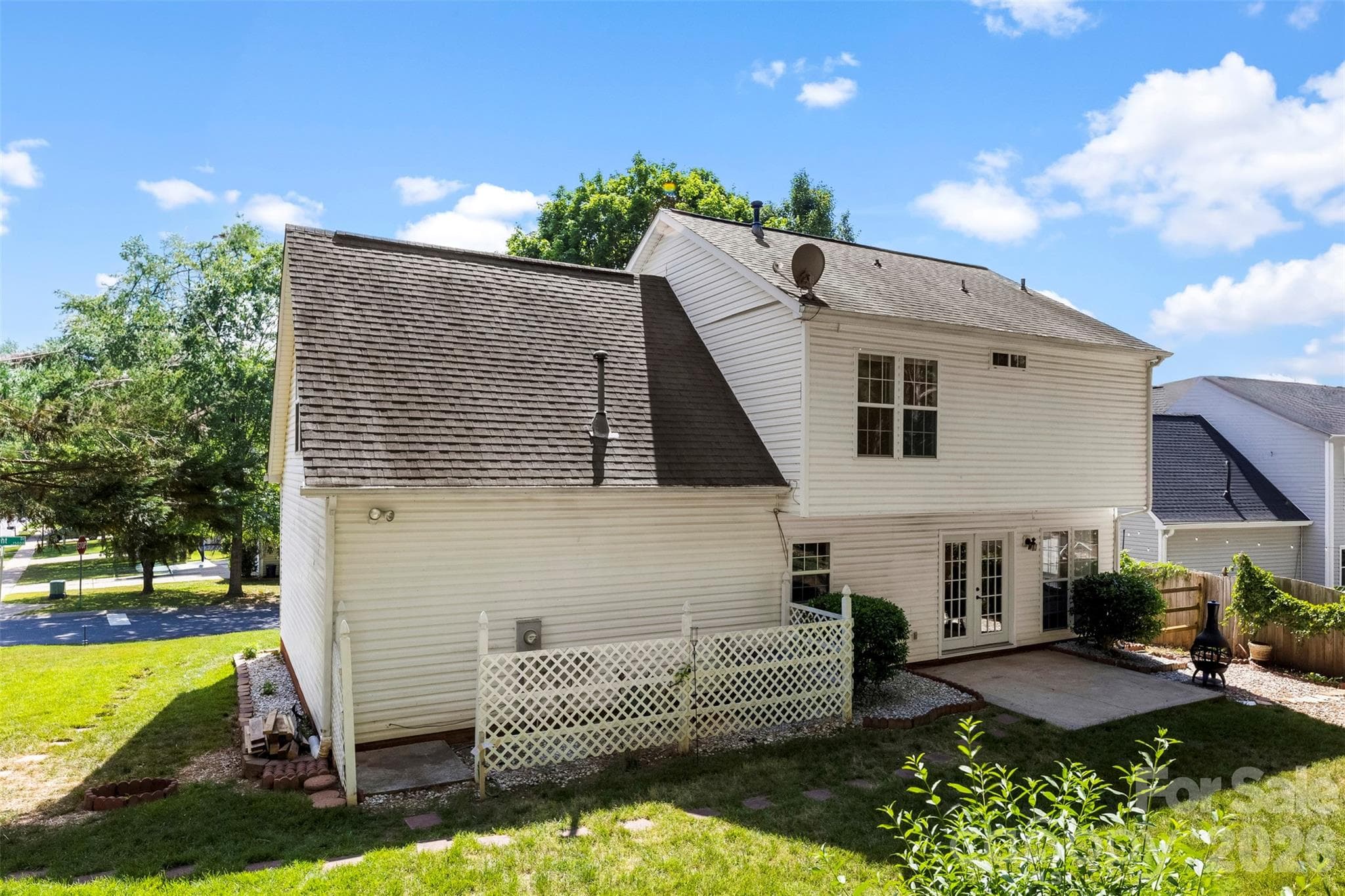 Single Family Residence at 15027 Ashlight Drive, Charlotte, photo 37 of 43