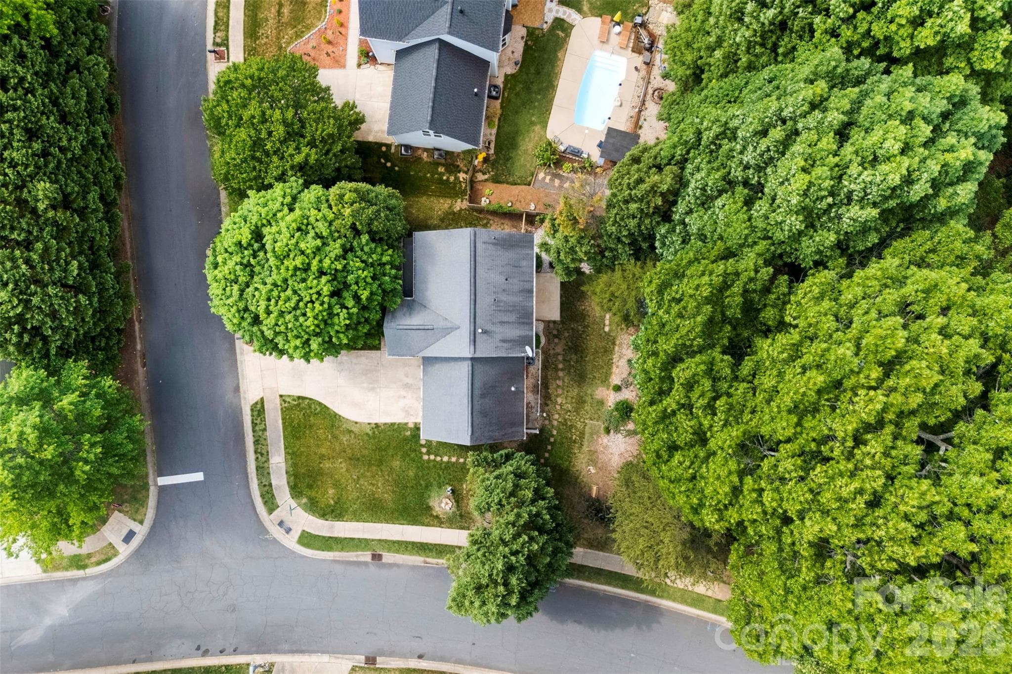 Single Family Residence at 15027 Ashlight Drive, Charlotte, photo 43 of 43